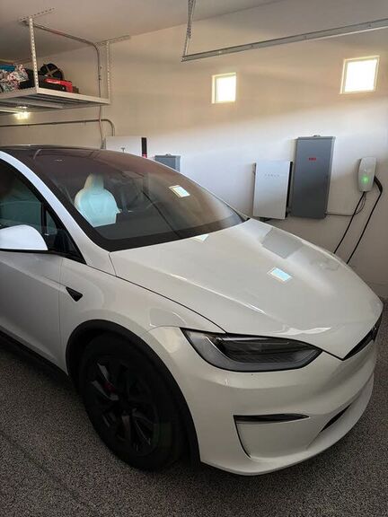 2025 TESLA Model X