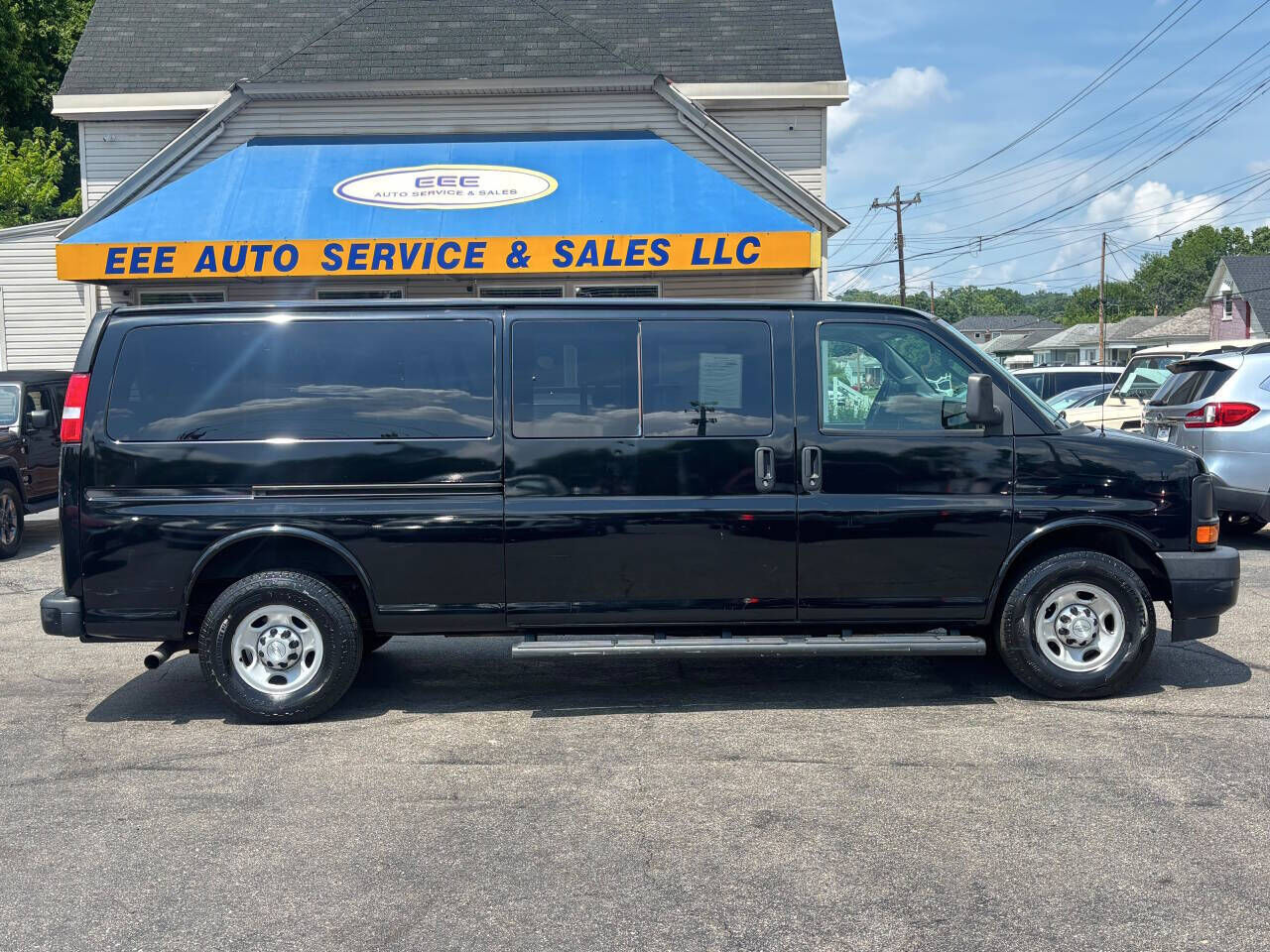 2017 CHEVROLET Express