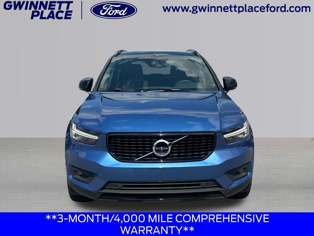 2020 VOLVO XC40