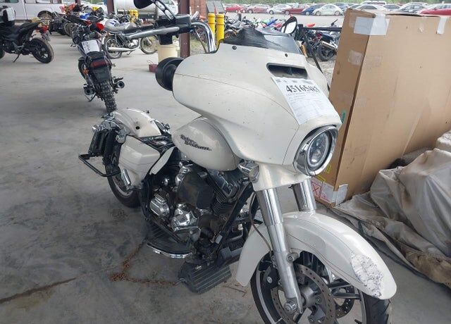 2015 HARLEY DAVIDSON Street Glide Special