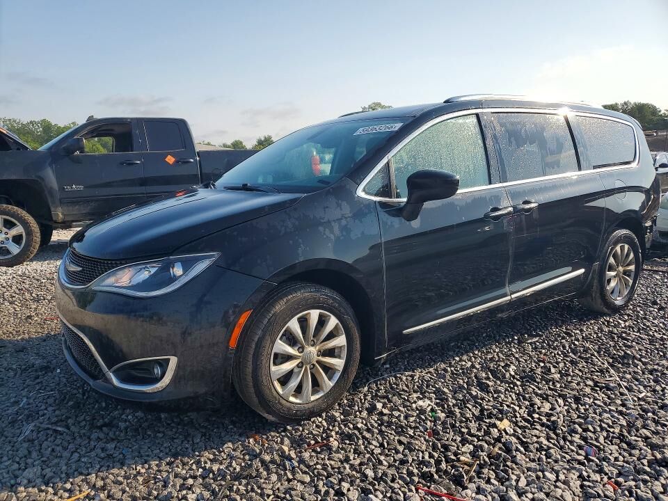 2019 CHRYSLER Pacifica