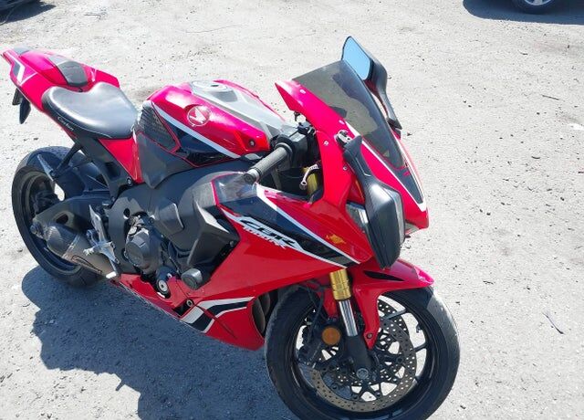 2017 HONDA CB