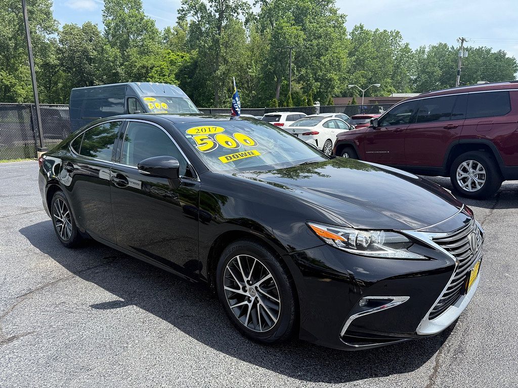 2017 LEXUS ES