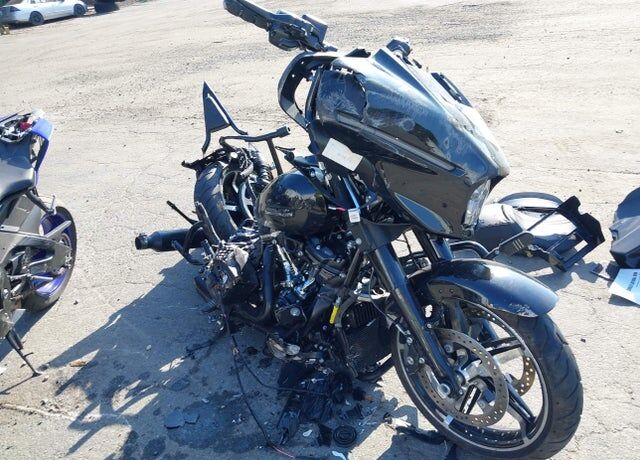 2025 HARLEY DAVIDSON FLHX / Street Glide