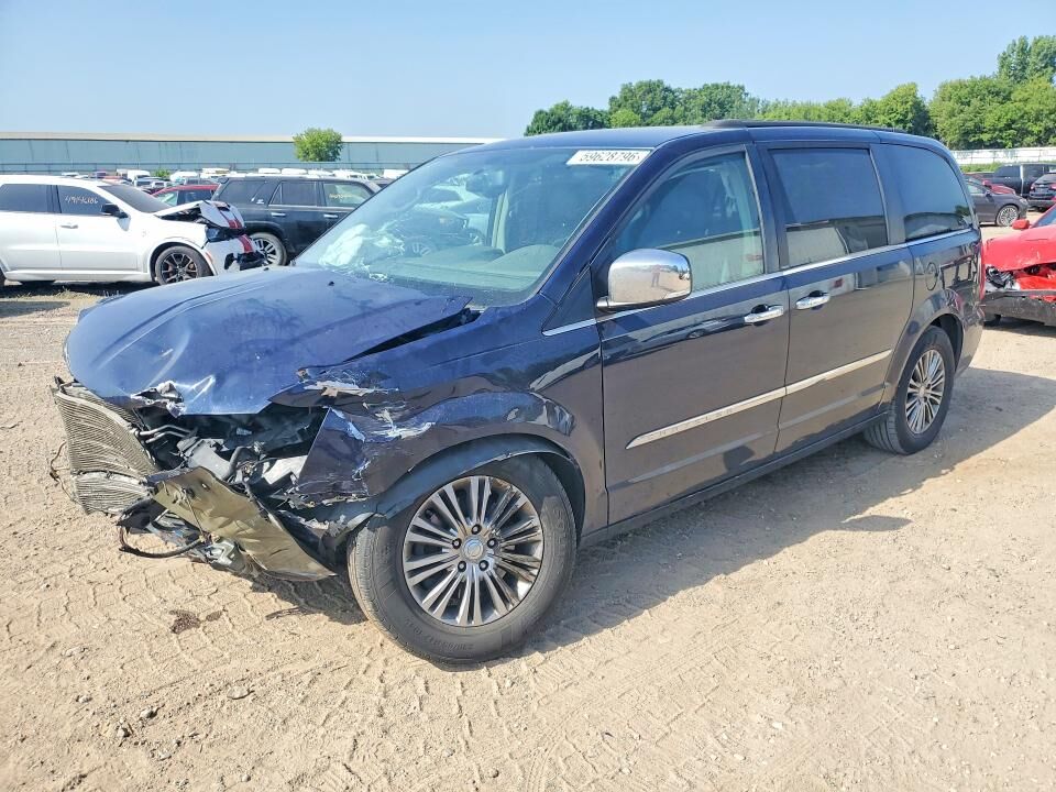 2014 CHRYSLER Town and Country