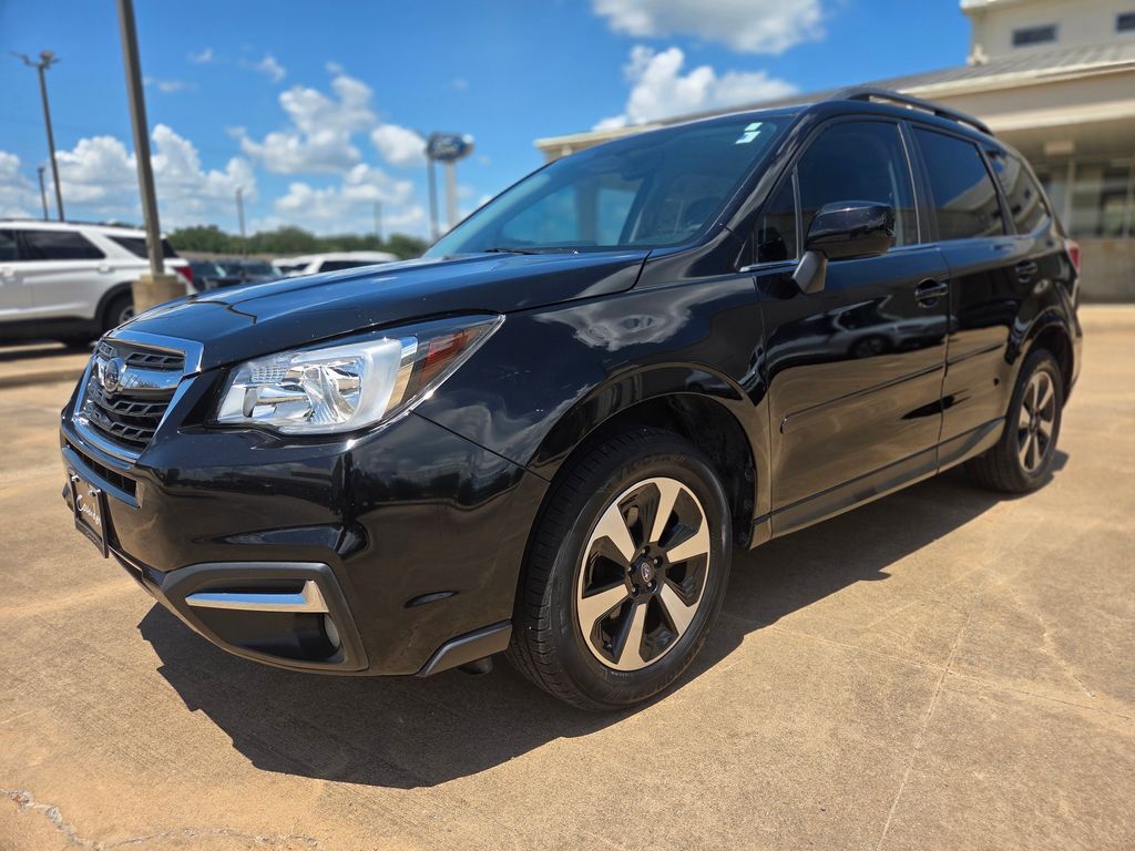 2017 SUBARU Forester