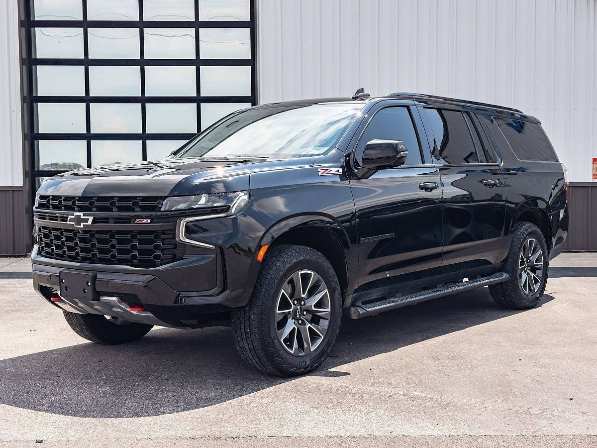 2023 CHEVROLET Suburban