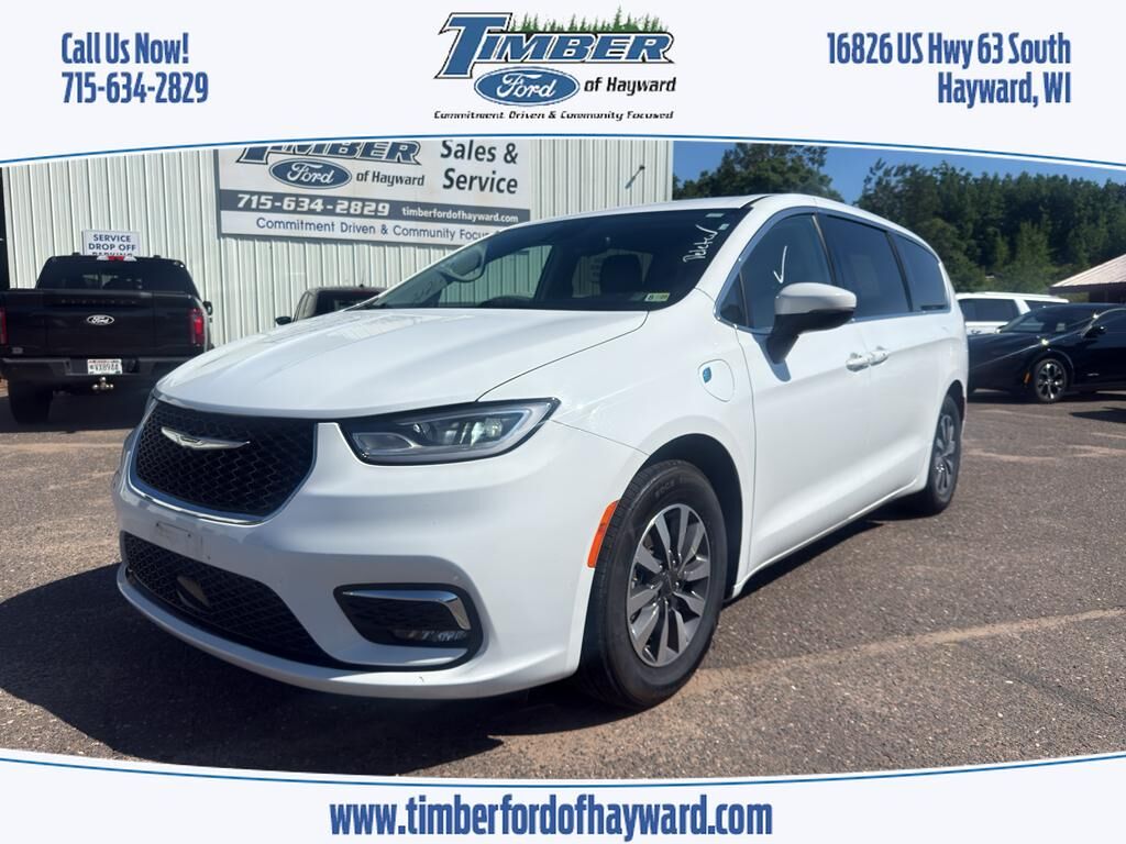 2023 CHRYSLER Pacifica
