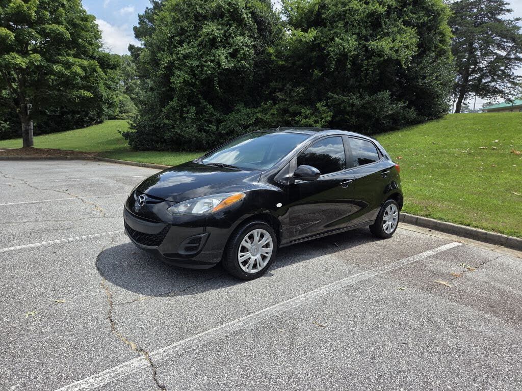 2013 MAZDA Mazda2