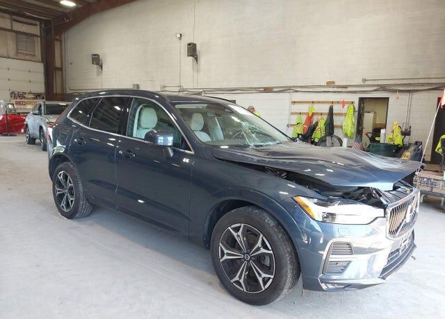 2022 VOLVO XC60