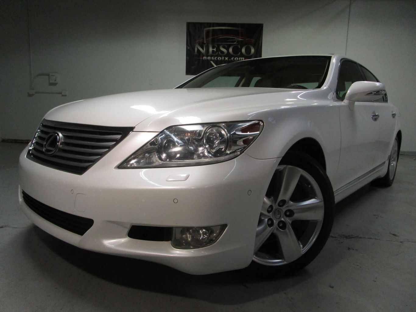 2010 LEXUS LS