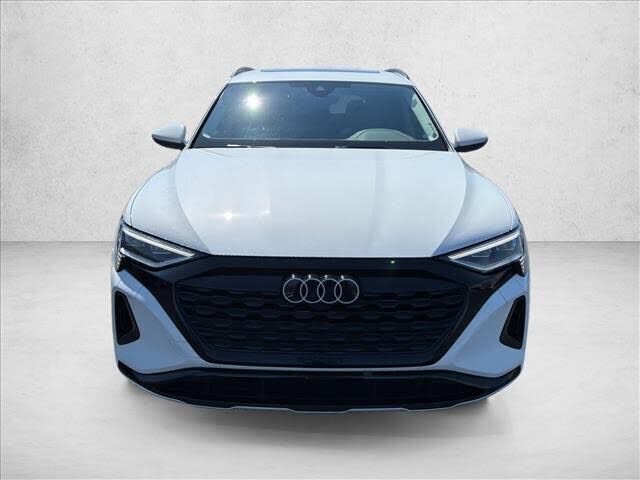 2024 Audi Q8