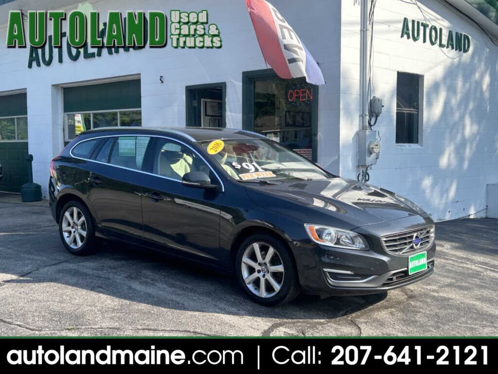 2016 VOLVO V60