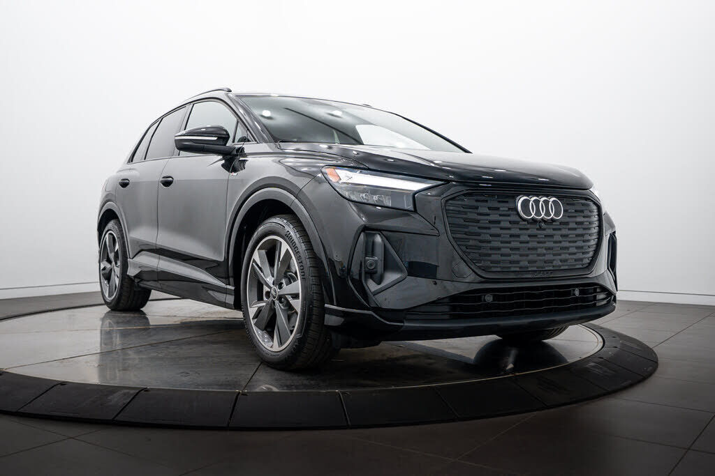 2024 AUDI Q4