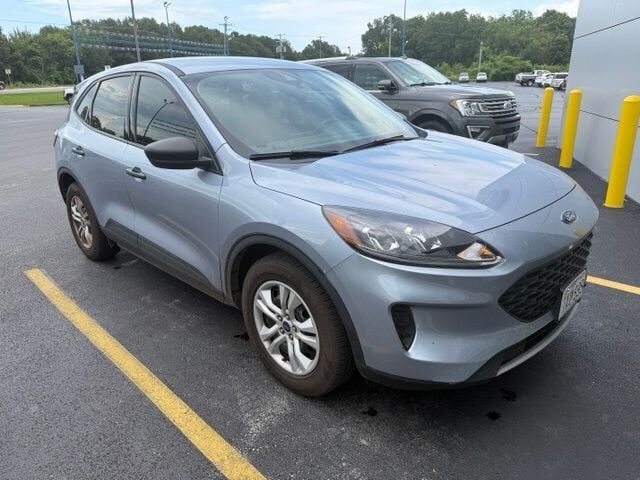 2022 FORD Escape