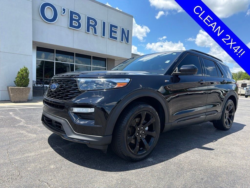 2023 FORD Explorer
