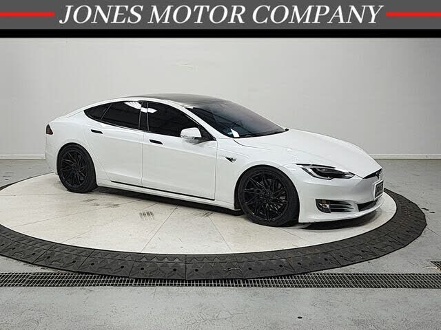 2020 TESLA Model S