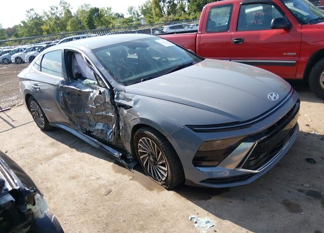 2025 HYUNDAI Sonata