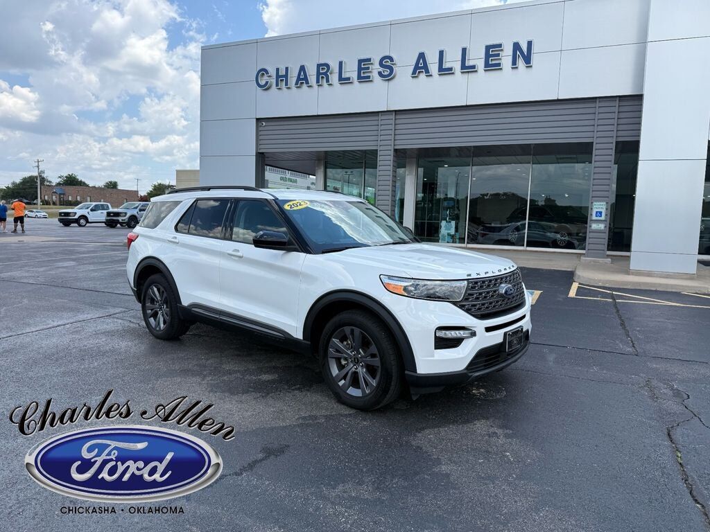 2023 FORD Explorer