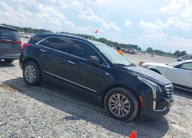 2017 CADILLAC XT5