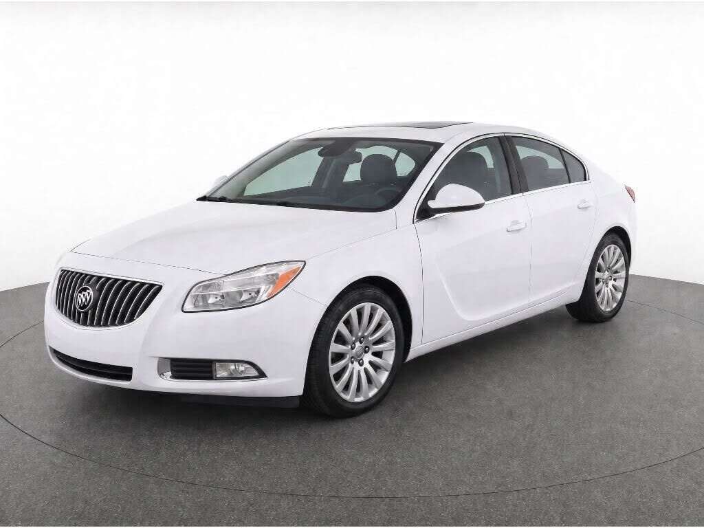 2011 BUICK Regal