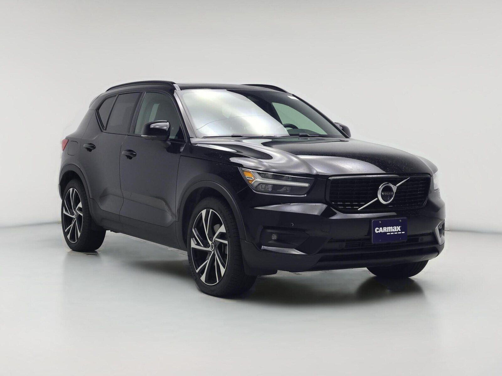 2021 VOLVO XC40