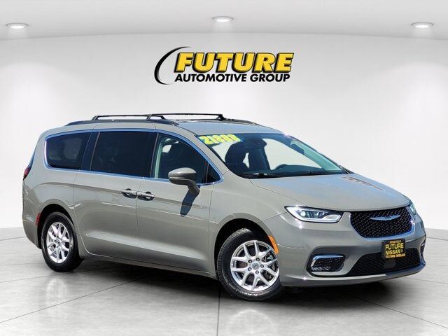 2022 CHRYSLER Pacifica