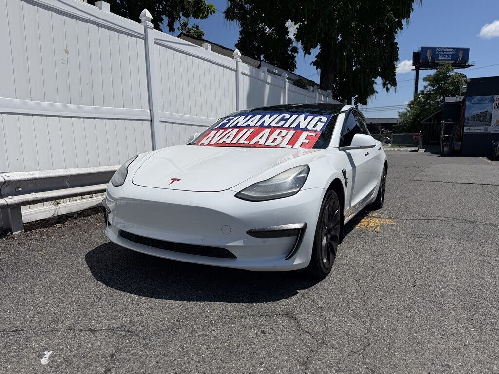 2018 TESLA Model 3