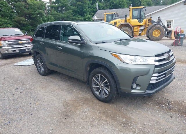 2018 TOYOTA Highlander