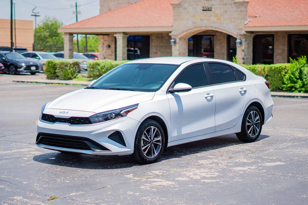 2024 KIA Forte