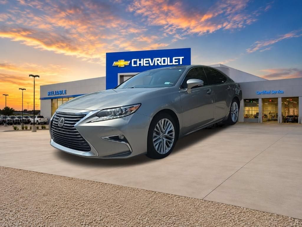 2017 LEXUS ES
