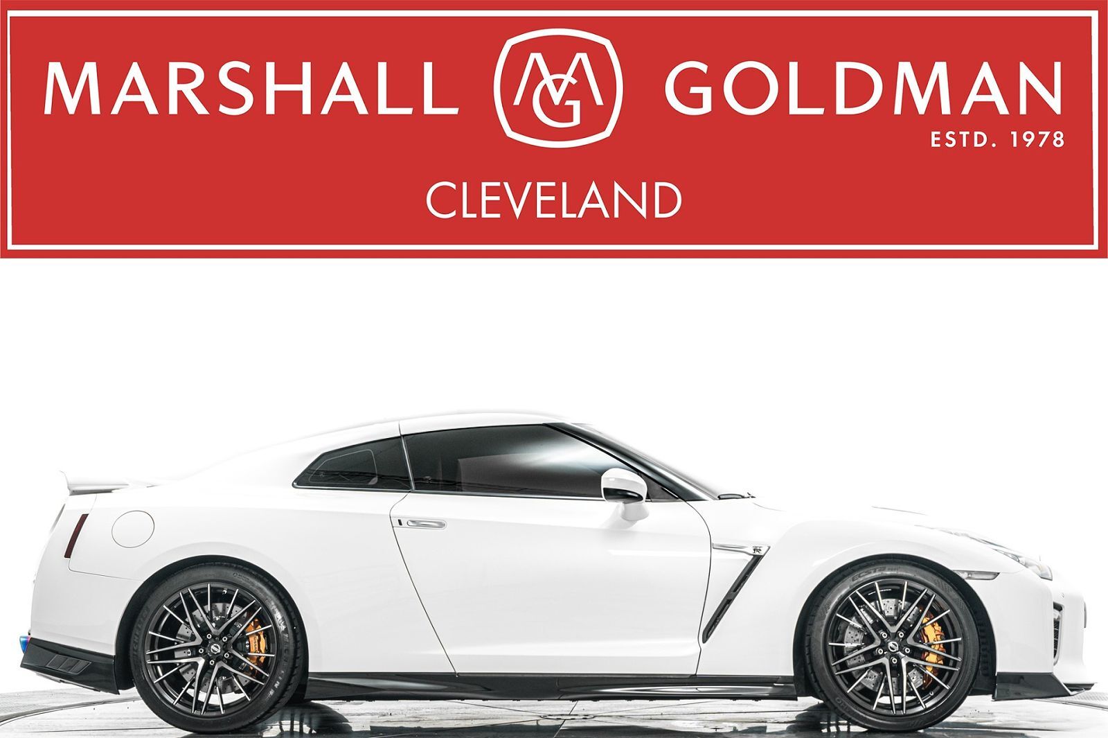 2021 NISSAN GT-R