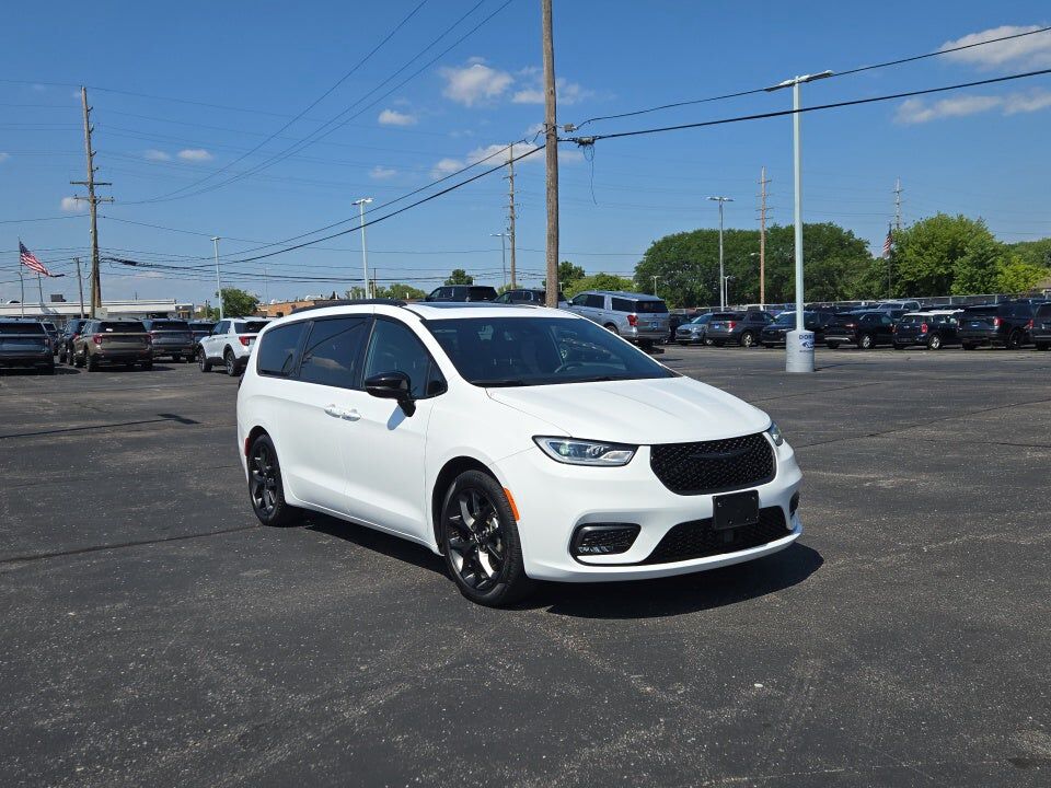 2025 CHRYSLER Pacifica