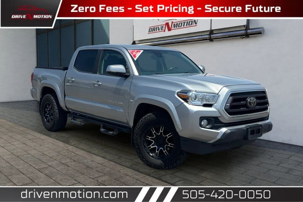 2020 TOYOTA Tacoma