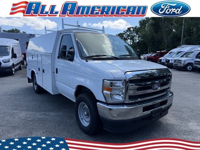 2026 FORD E-350