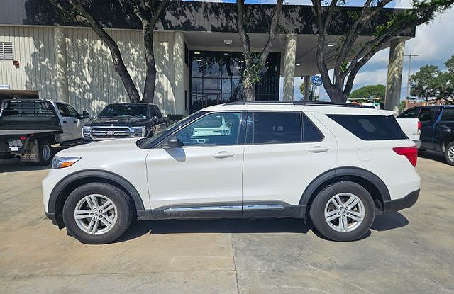 2024 FORD Explorer