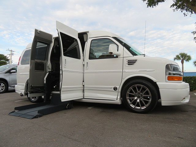 2013 CHEVROLET Express