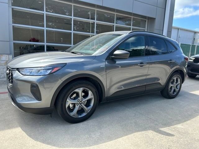 2025 FORD Escape