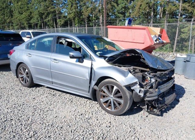 2016 SUBARU Legacy