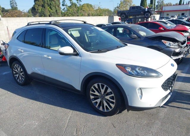 2020 FORD Escape