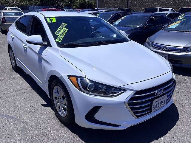 2017 HYUNDAI Elantra