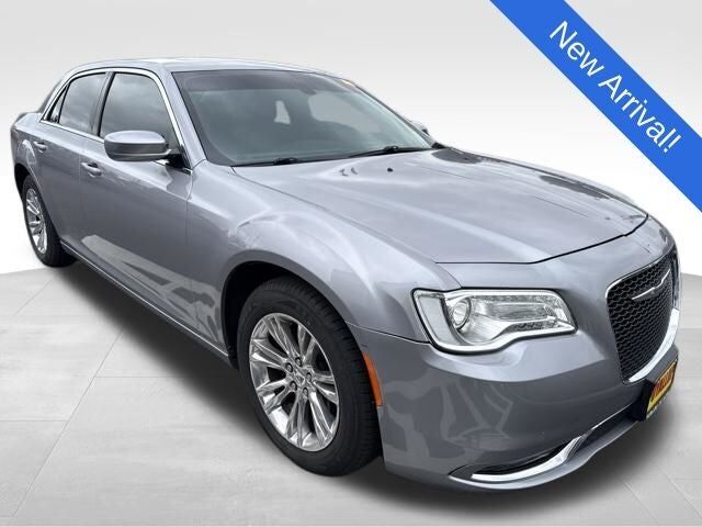2017 CHRYSLER 300