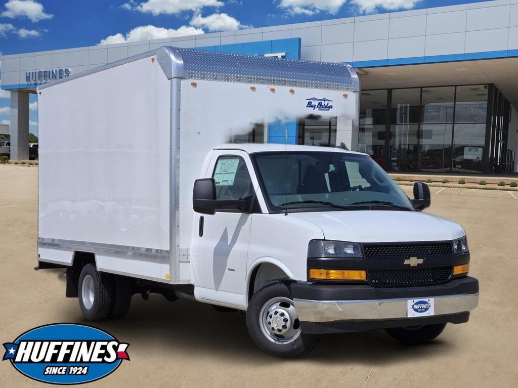 2026 CHEVROLET Express