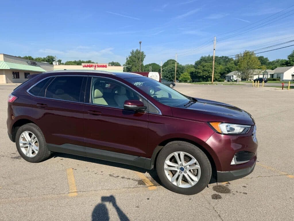 2019 FORD Edge