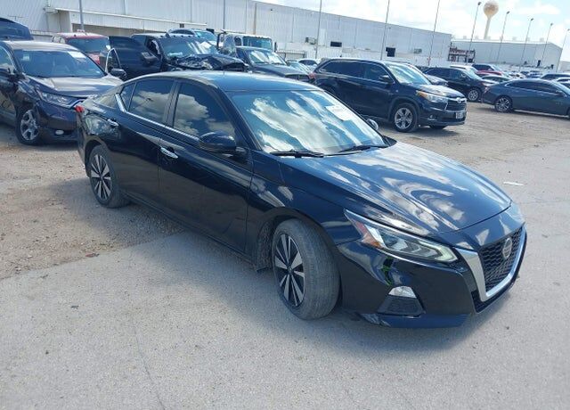 2021 NISSAN Altima