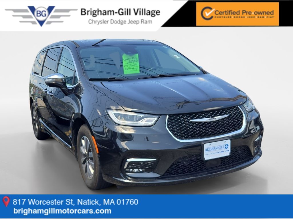 2022 CHRYSLER Pacifica