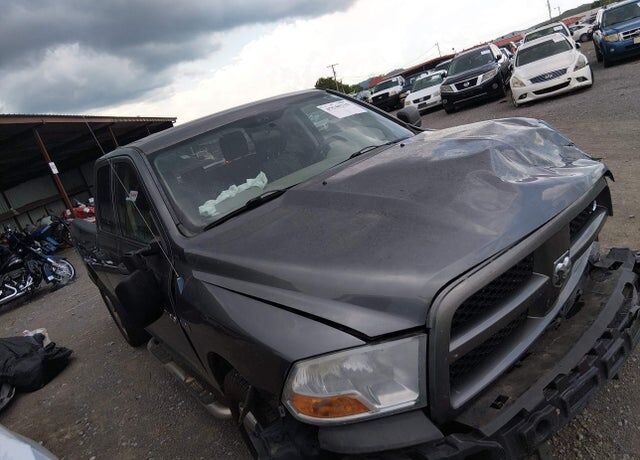 2012 DODGE Ram
