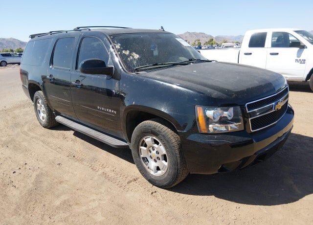 2014 CHEVROLET Suburban