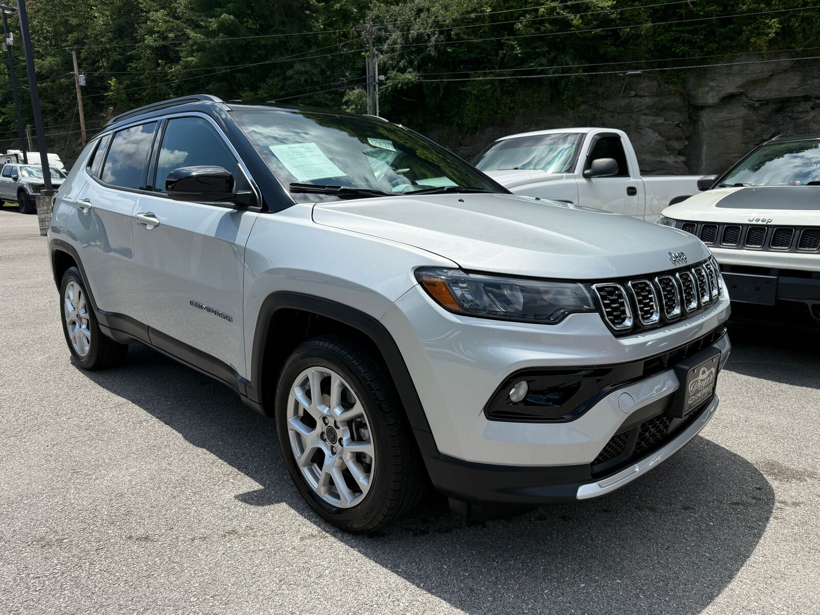 2025 JEEP Compass