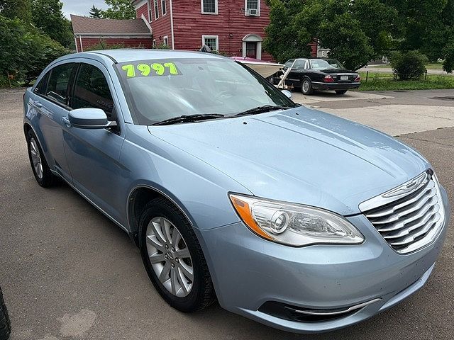 2013 CHRYSLER 200